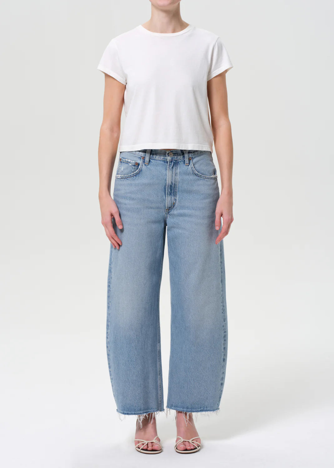 Low Curve Fray Jean
