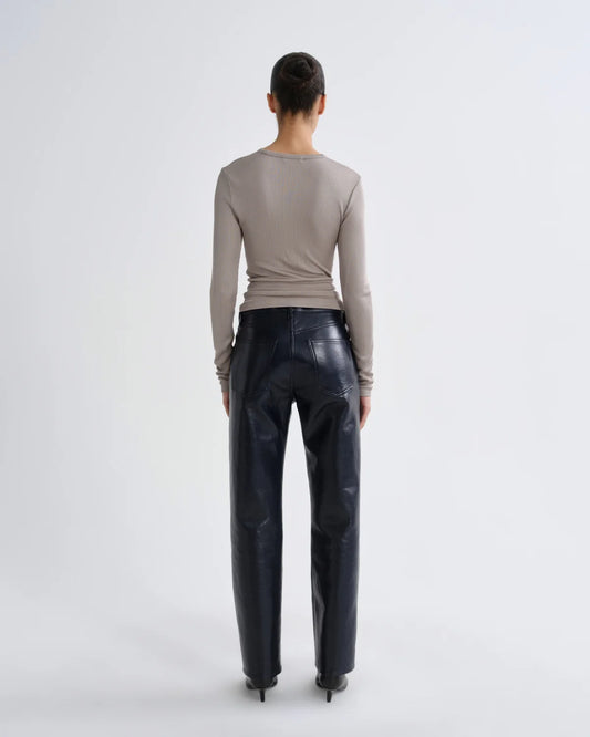 Delphi Slim Tee
