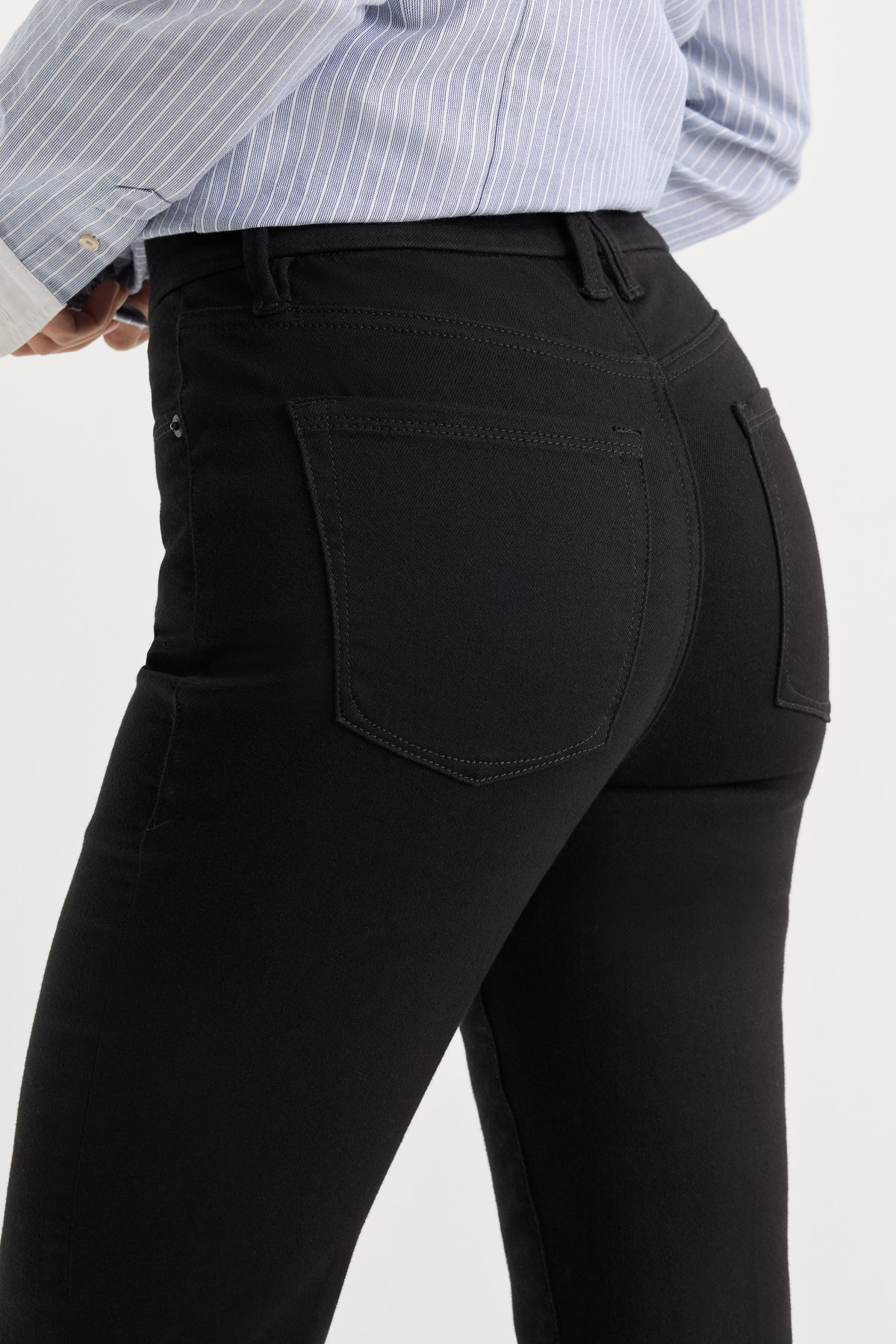 Never Fades Good Classic Slim Bootcut Black001