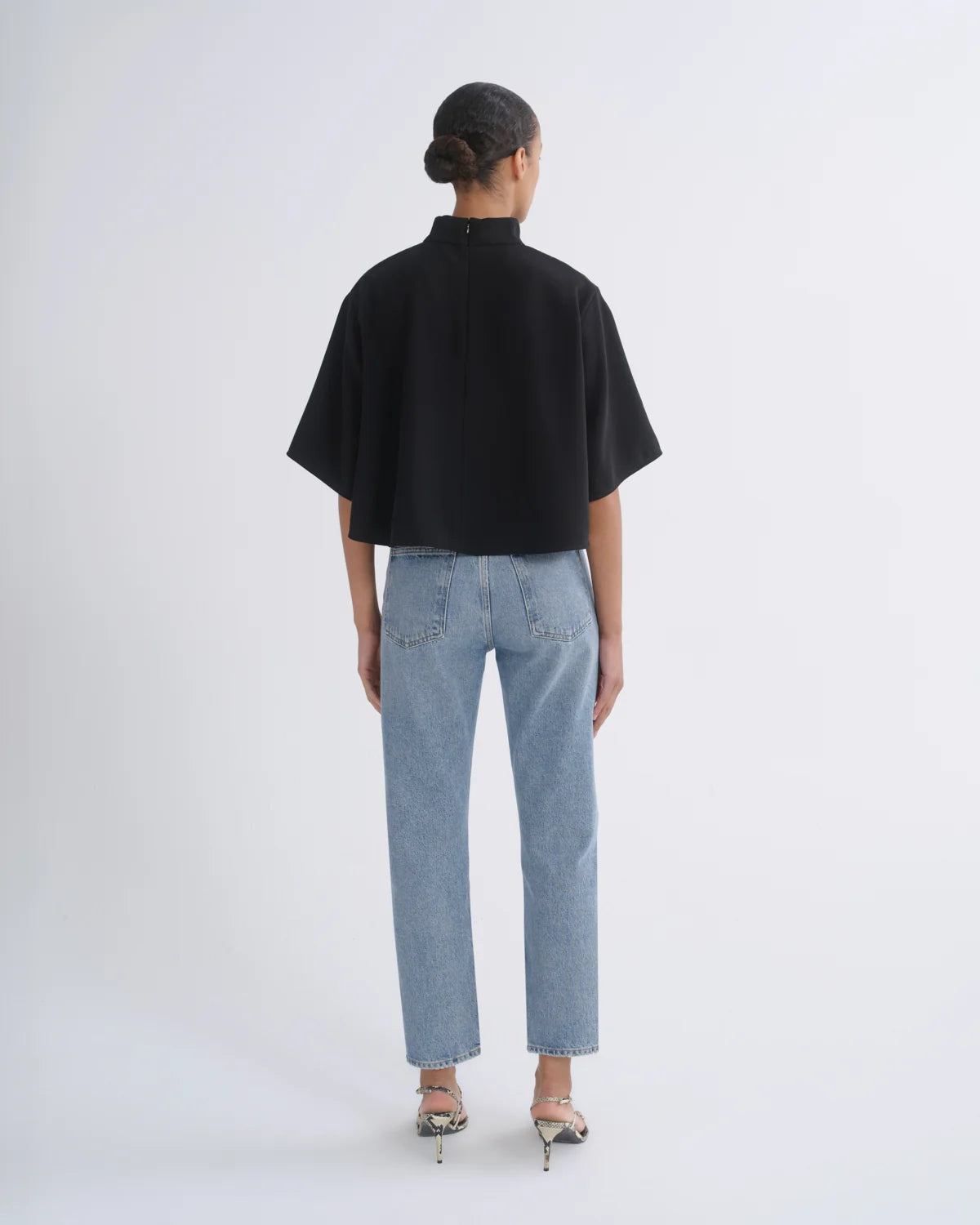 90's Pinch Waist Stage